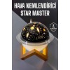 Dekoratif USB Projeksiyon Gece Lambası ve Hava Nemlendirici, yaşam alanınızda hem sağlıklı bir atmosfer hem de estetik bir görünüm yaratır. Kış mevsiminde düşen nem oranının neden olduğu kuru hava, cilt kuruluğu, boğaz tahrişi gibi rahatsızlıkların önüne 