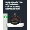 550ML Ultrasonik Hava Nemlendirici, bulunduğunuz ortamın nem dengesini sağlayarak daha sağlıklı bir yaşam alanı oluşturur. 550 ml geniş su haznesi sayesinde güçlü buhar modunda 8-10 saat, zayıf buhar modunda ise 12-16 saat kesintisiz çalışabilir. Ultrason