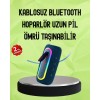 Outdoor aktiviteleriniz için ideal olan bu hoparlör, suya, toza ve darbelere karşı dayanıklıdır. IP67 sertifikalı yapısı sayesinde zorlu hava koşullarında bile müzik keyfinizi yarıda bırakmaz. Hafif ve taşınabilir tasarımı ile kamp, piknik, yürüyüş ve pla