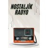 Retro tasarımı ile ev dekorasyonuna nostaljik bir dokunuş ekleyen bu radyo, yalnızca bir ses sistemi değil, aynı zamanda estetik bir aksesuar olarak da öne çıkar. Ahşap görünümlü ve klasik çizgilere sahip tasarımı, vintage tarzı sevenler için mükemmel bir