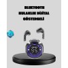 Gelişmiş Bluetooth 5.3 bağlantısına sahip bu kablosuz kulaklık, hem ses kalitesi hem de bağlantı stabilitesi açısından üst düzey bir performans sunmak üzere tasarlanmıştır. Yeni nesil Bluetooth sürümü, cihaz ile kulaklık arasındaki veri akışını çok daha h