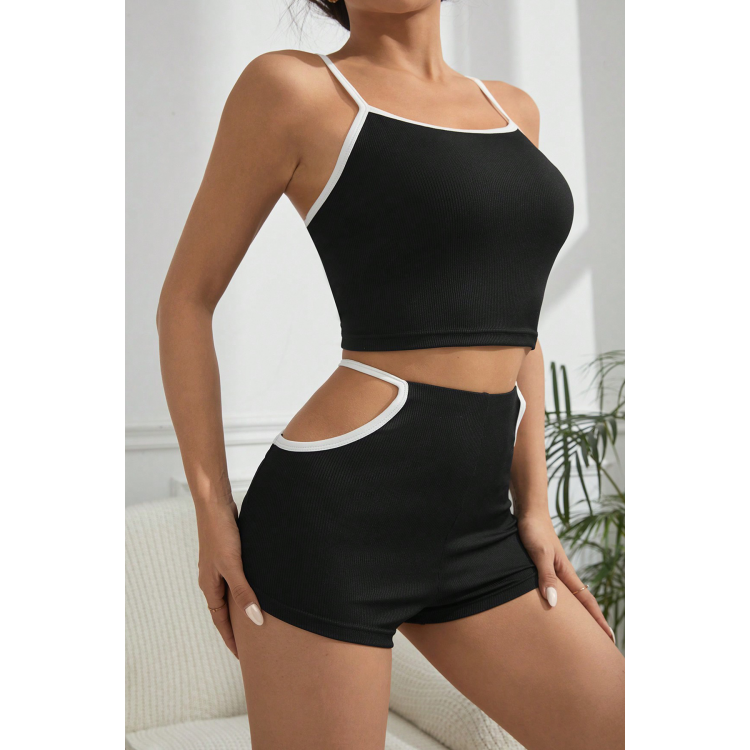 Kadın Siyah Beyaz Şortlu Cut-Out Detaylı Gecelik Takımı H110470