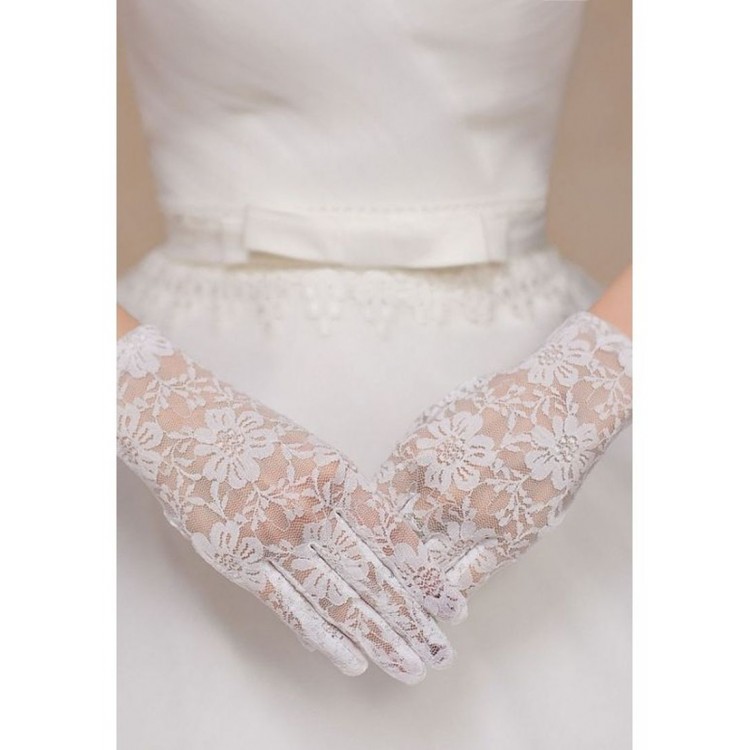 White Color Short Lacy Gloves