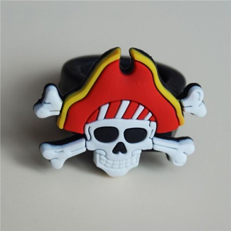 Children's Compatible Plastic Pirate Ring with Red Color Hat