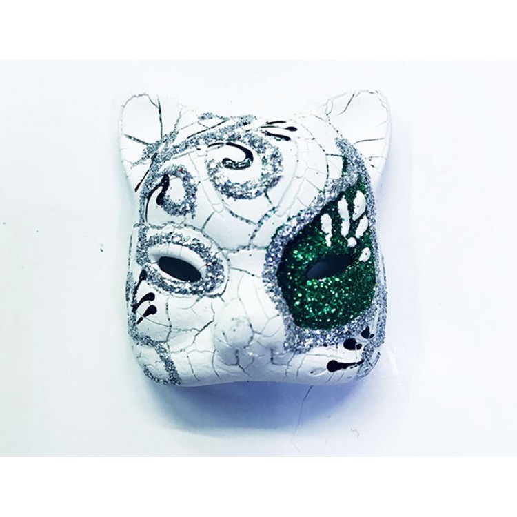 Venetian Cat Made of Green Color Embroidered Ceramic Materialmodel magnet