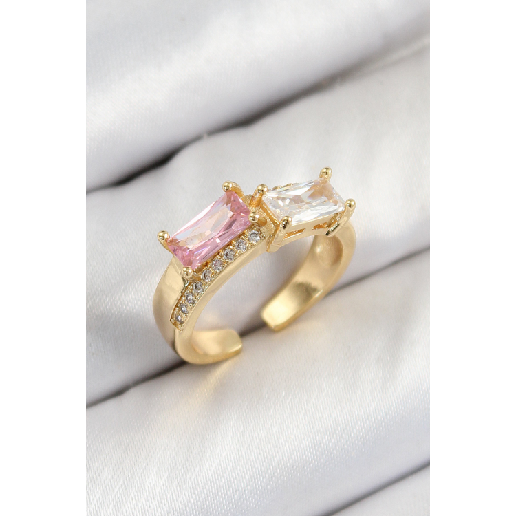 Pirinç Zirkon Taşlı Dikdörtgen Model Gold Renk Kadın Yüzük 5886
