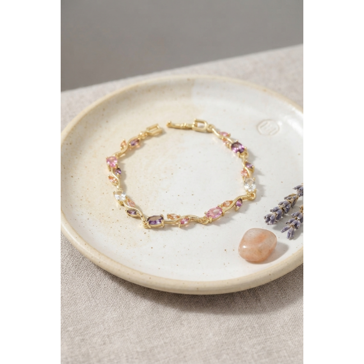 Pirinç Gold Renk Pembe ve Mor Zirkon Taşlı Çiçek Model Kadın Bileklik 5886