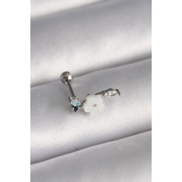316L Çelik Gümüş Renk Zirkon Taş Detay Beyaz Çiçek Model Tragus Piercing 5886