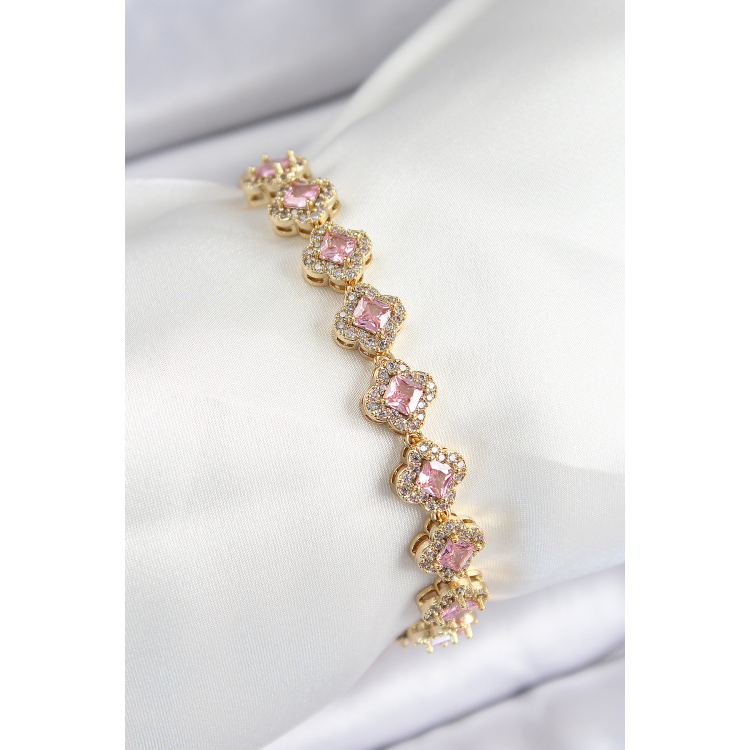 Pirinç Zirkon Taşlı Pembe Yonca Baget Model Gold Renk VIP Seri Kadın Bileklik 5886