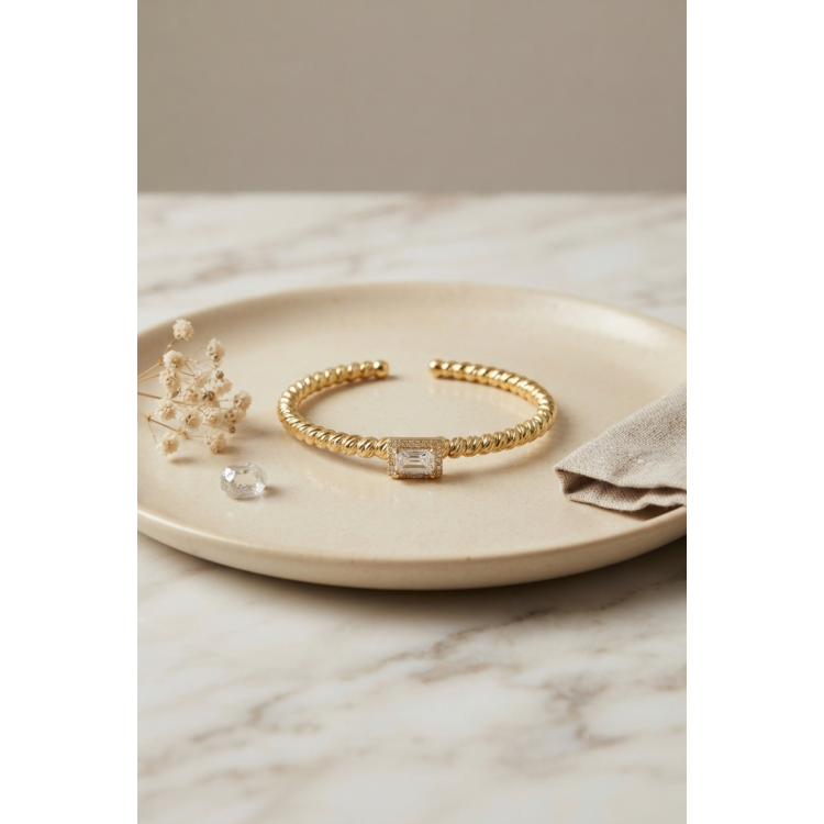 Gold Renk Dorika Model Kare Zirkon Taşlı Kadın Bileklik 5886