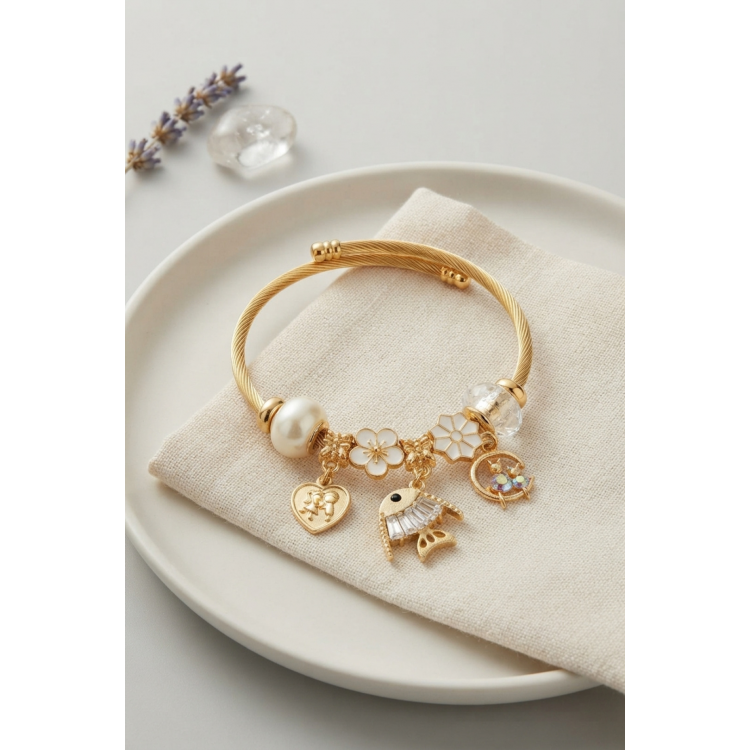 Balık Charmlı Beyaz Renk Gold Bileklik 5886