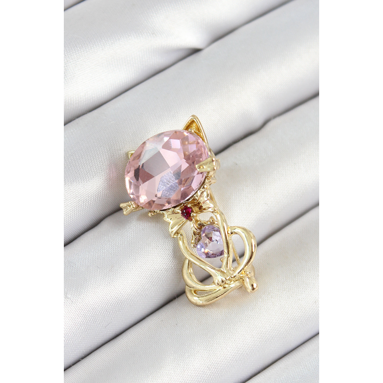 Pembe Zirkon Taşlı Kap Detaylı Kedi Figürlü Gold Renk Kadın Broş 5886