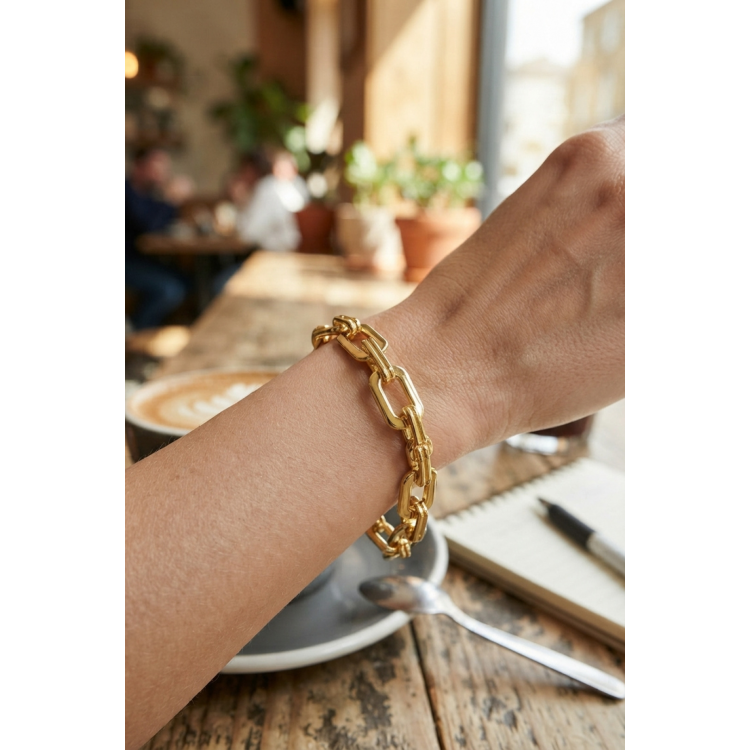 Pirinç Gold Renk Kare Zincirli Kadın Bileklik 5886