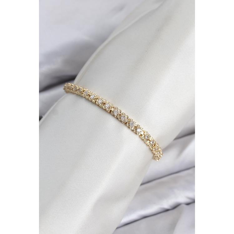 CM Model Zirkon Taşlı VIP Seri Gold Renk Pirinç Kadın Bileklik 5886