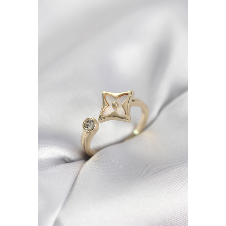 Gold Renk Köşeli Yonca Model Zirkon Taşlı Kadın Yüzük 5886
