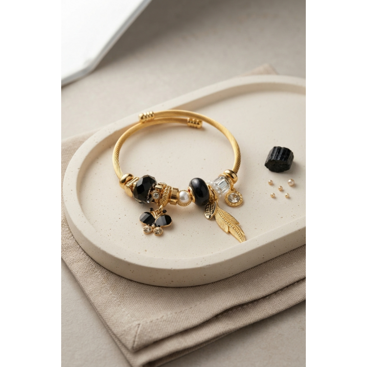 Kelebek Model Gold Renk Siyah Charmlı Bileklik 5886