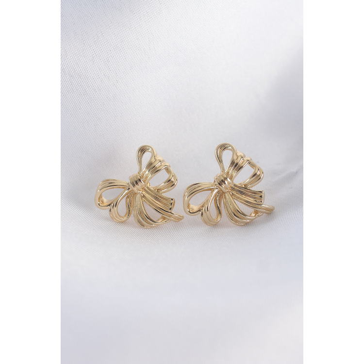 Pirinç Gold Renk Fiyonk Küpe 5886