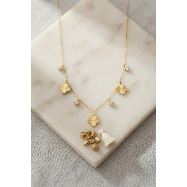 Pirinç Gold Renk Zirkon Taşlı Yonca Model Kadın Kolye 5886
