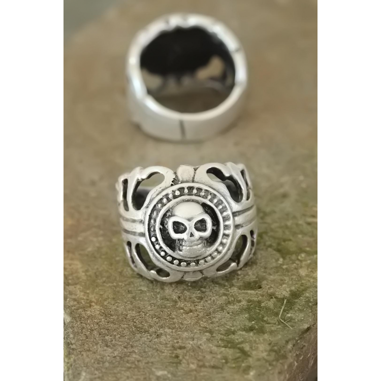 Eskitme Gümüş Renk Metal Kuru Kafa Tasarım Ayarlamalı Erkek Yüzük 5886