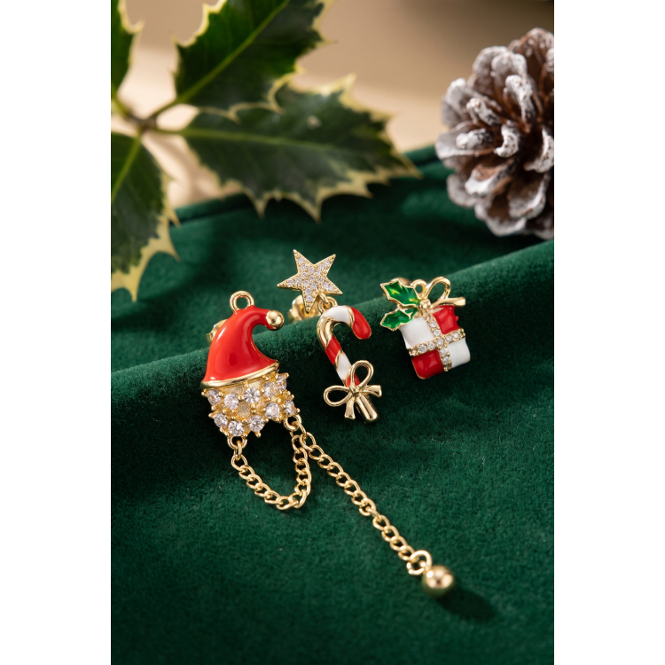 Gold Noel Baba Şapkalı Zirkon Taşlı Yılbaşı Küpe 5886