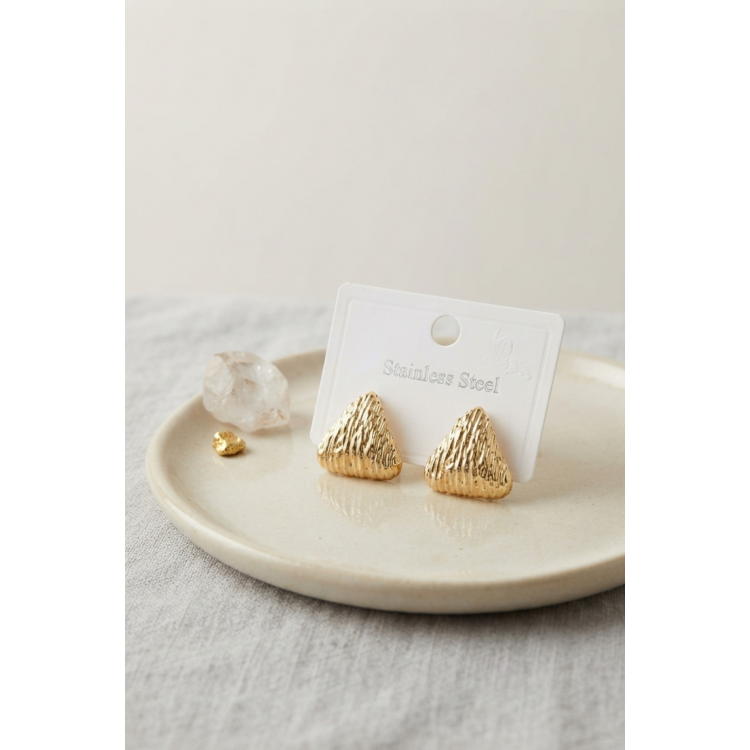 316L Çelik Gold Renk Vintage Kabartmalı Üçgen Model Küpe 5886