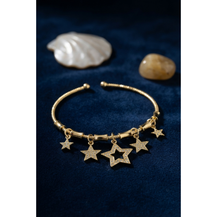 Pirinç Gold Renk YSX Yıldız Model Charmlı Bileklik 5886