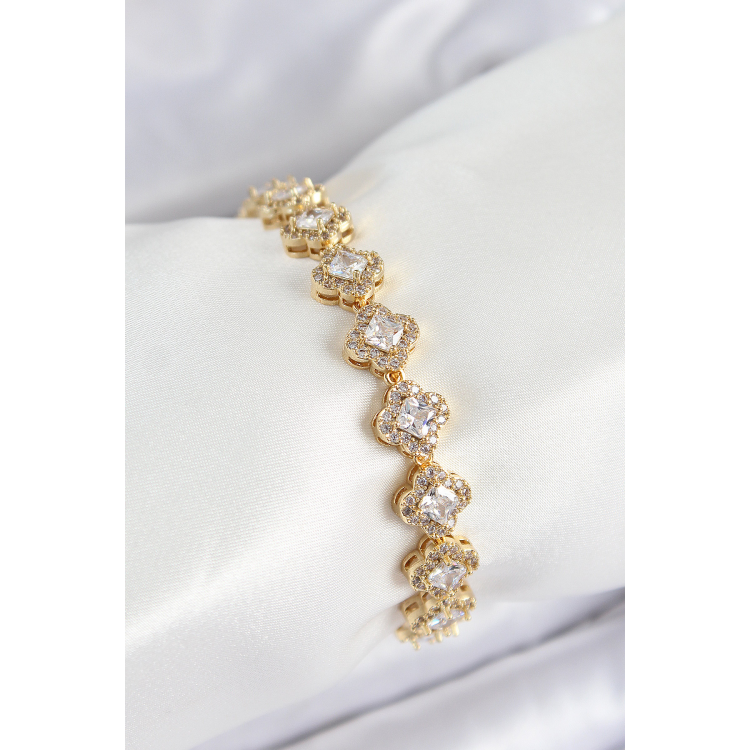 Pirinç Zirkon Taşlı Yonca Baget Model Gold Renk VIP Seri Kadın Bileklik 5886