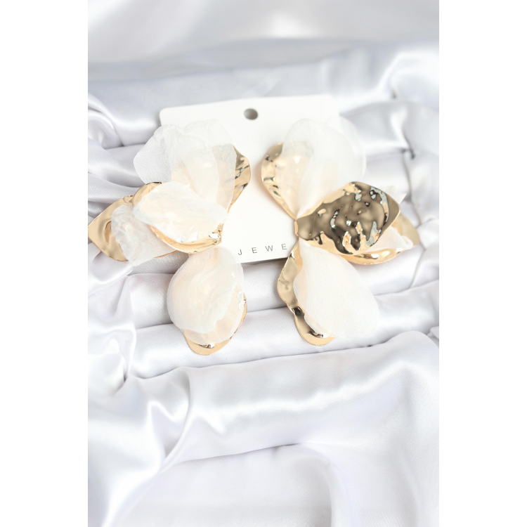 Pirinç Gold Renk Beyaz Tüllü Lotus Kadın Küpe 5886