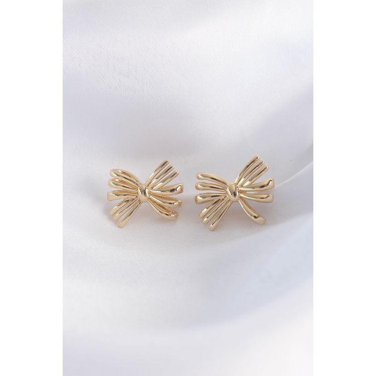 Pirinç Gold Renk Fiyonk Küpe 5886