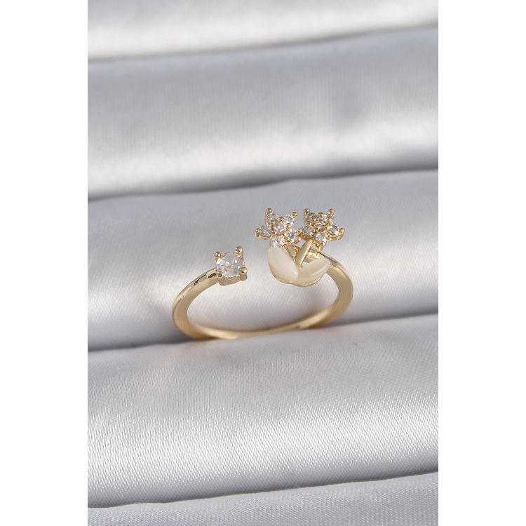 Pirinç Gold Renk Ayarlanabilir Zirkon Taşlı Yıldız Model Kadın Yüzük 5886