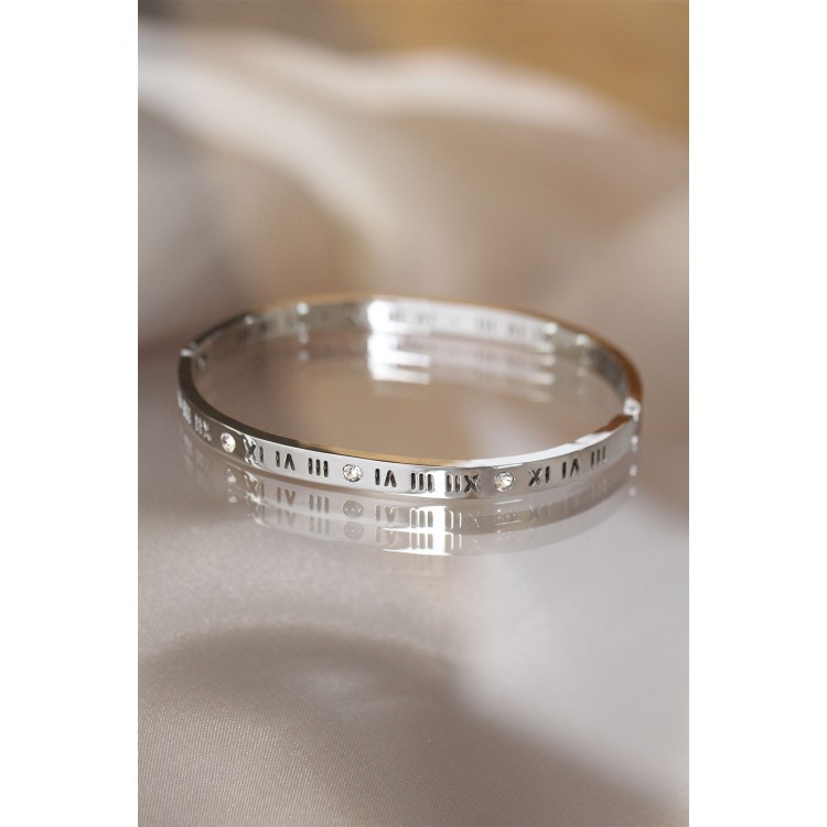 316L Steel Silver-Colored Bracelet Cuff with Roman Numerals - TJ-BB3566 316L Steel Silver-Colored Bracelet Cuff with Roman Numerals - TJ-BB3566