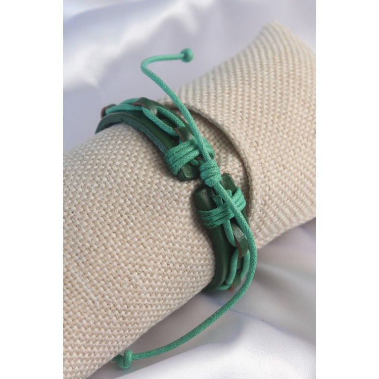 Yeşil Renk Deri İpli Erkek Bileklik - TJ-EB3578 Yeşil Renk Deri İpli Erkek Bileklik - TJ-EB3578