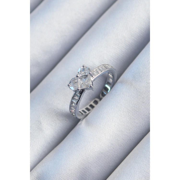 Pirinç Gümüş Renk Zirkon Taşlı Kalp Model Kadın Yüzük - TJ-BYK2911 Pirinç Gümüş Renk Zirkon Taşlı Kalp Model Kadın Yüzük - TJ-BYK2911