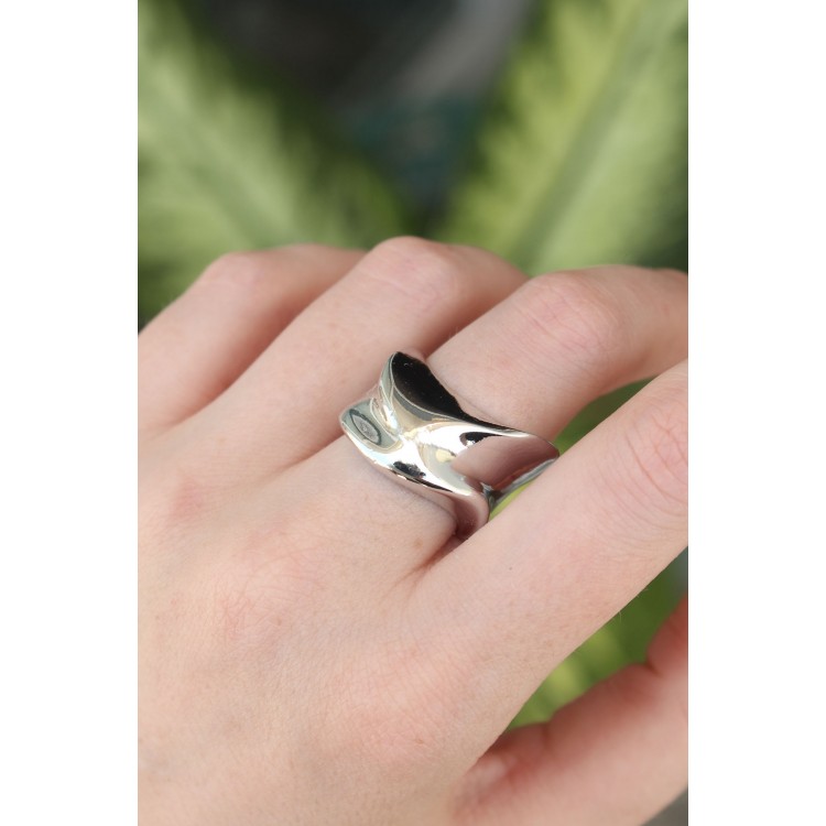 Adjustable Thick Crushed Face Ring in Silver-Colored Brass - TJ-BYK3167 Adjustable Thick Crushed Face Ring in Silver-Colored Brass - TJ-BYK3167