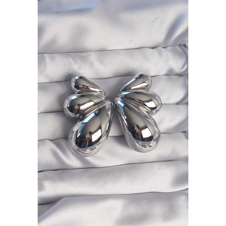 Pirinç Gümüş Renk İri Bombeli Kelebek Küpe - TJ-BKP9112 Pirinç Gümüş Renk İri Bombeli Kelebek Küpe - TJ-BKP9112