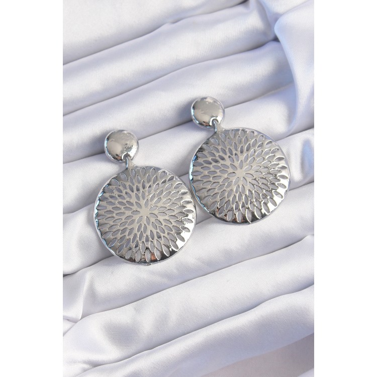 Pirinç Gümüş Renk Oval İşlemeli Küpe - TJ-BKP9232 Pirinç Gümüş Renk Oval İşlemeli Küpe - TJ-BKP9232