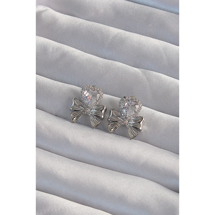 Pirinç Gümüş Renk Zirkon Taşlı Kalp Model Fiyonk Küpe - TJ-BKP9310 Pirinç Gümüş Renk Zirkon Taşlı Kalp Model Fiyonk Küpe - TJ-BKP9310