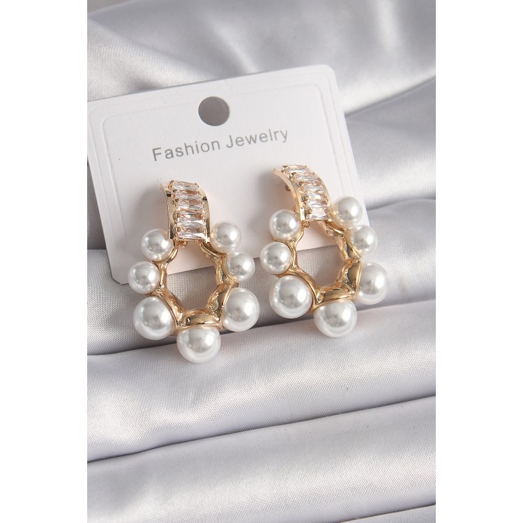 Pirinç Gold Renk Zirkon Taşlı Su Yolu İncili Halka Model Kadın Küpe - TJ-BKP9620 Pirinç Gold Renk Zirkon Taşlı Su Yolu İncili Halka Model Kadın Küpe - TJ-BKP9620