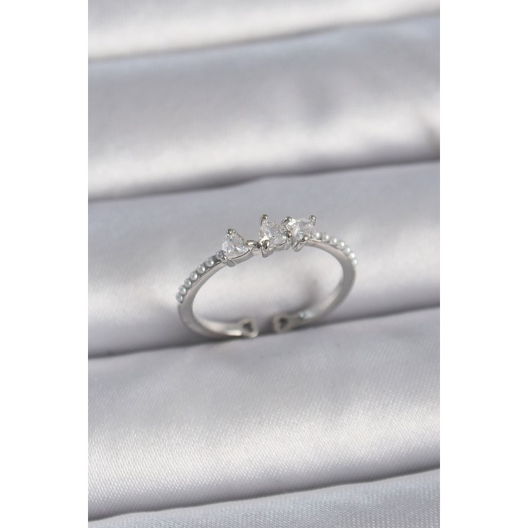 Pirinç Gümüş Renk Zirkon Taşlı Kalp İnci Detay Ayarlanabilir Model Kadın Yüzük - TJ-BYK3363 Pirinç Gümüş Renk Zirkon Taşlı Kalp İnci Detay Ayarlanabilir Model Kadın Yüzük - TJ-BYK3363