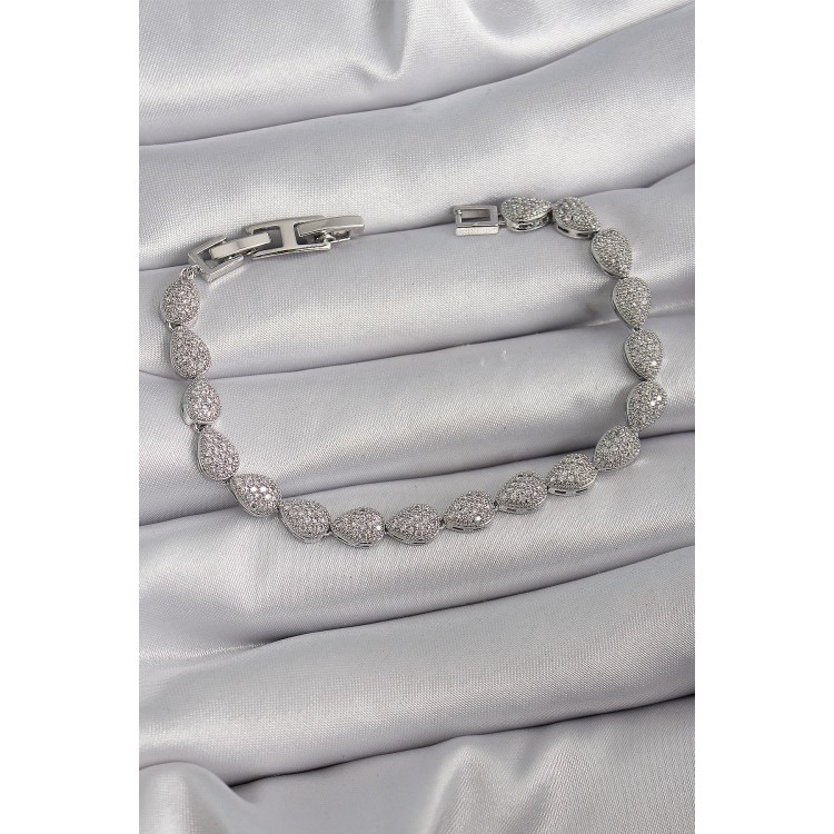 Pirinç Gümüş Renk Zirkon Taşlı Damla Model VIP Seri Kadın Bileklik - TJ-BB6486 Pirinç Gümüş Renk Zirkon Taşlı Damla Model VIP Seri Kadın Bileklik - TJ-BB6486