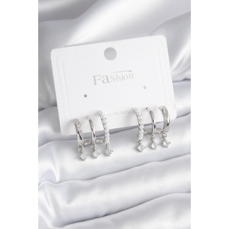 Pirinç Gümüş Renk Zirkon Taş Detay İncili Kadın Küpe - TJ-BKP9748 Pirinç Gümüş Renk Zirkon Taş Detay İncili Kadın Küpe - TJ-BKP9748