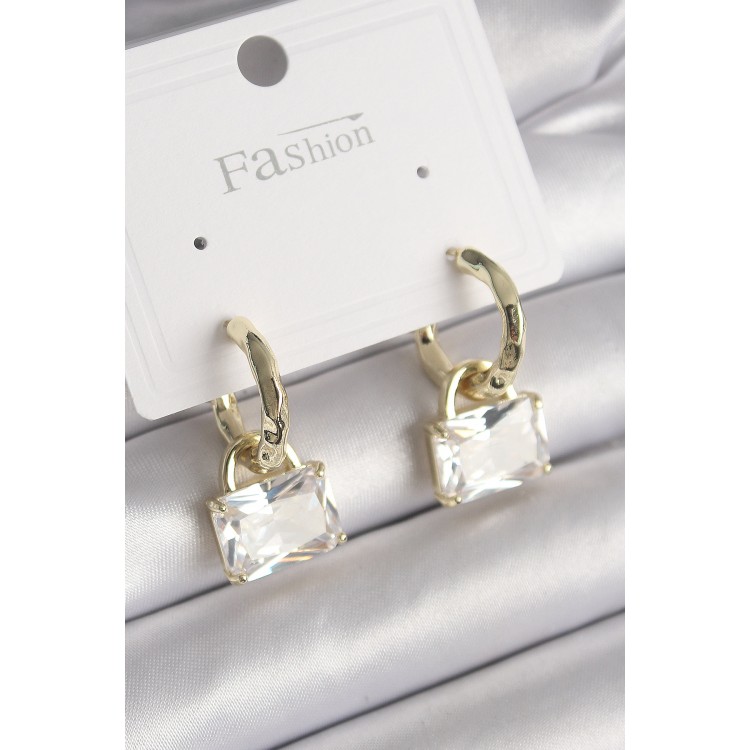 Pirinç Gold Renk Sallantı Zirkon Taşlı Çanta Model Kadın Küpe - TJ-BKP9770 Pirinç Gold Renk Sallantı Zirkon Taşlı Çanta Model Kadın Küpe - TJ-BKP9770