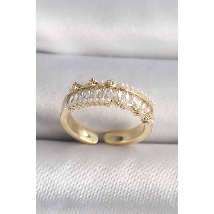 Pirinç Gold Renk Zirkon Taşlı İnci Detay VIP Seri Kadın Yüzük - TJ-BYK3520 Pirinç Gold Renk Zirkon Taşlı İnci Detay VIP Seri Kadın Yüzük - TJ-BYK3520