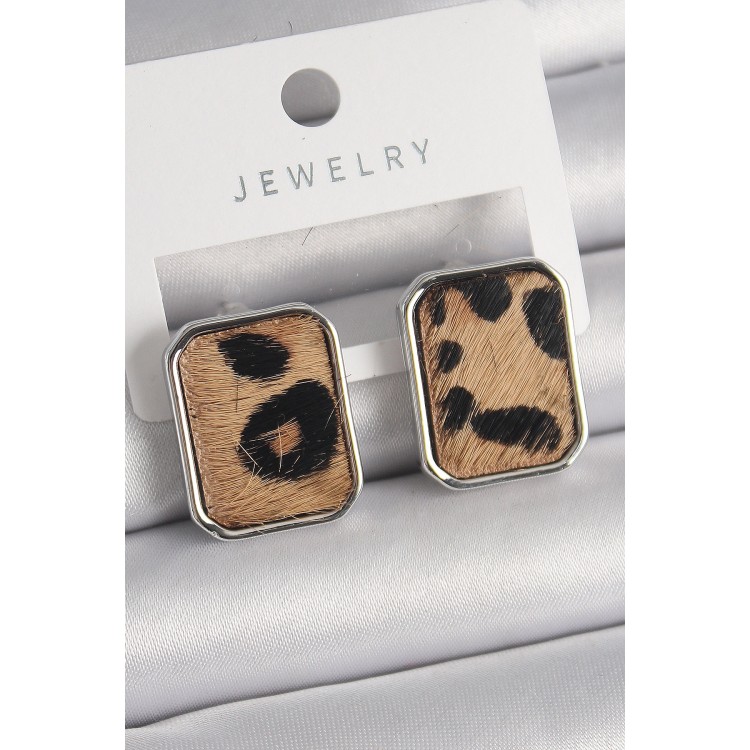 Pirinç Gümüş Renk Leopar Desenli Kare Model Kadın Küpe - TJ-BKP9888 Pirinç Gümüş Renk Leopar Desenli Kare Model Kadın Küpe - TJ-BKP9888