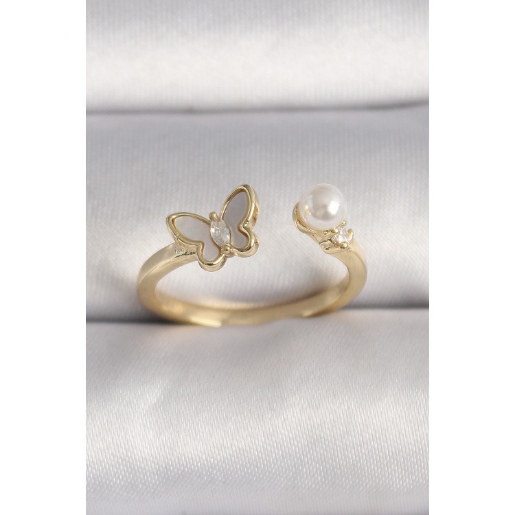 Pirinç Gold Renk Zirkon Taş Detaylı Beyaz Mineli Kelebek Model İnci Detay Ayarlanabilir Yüzük - TJ-BYK3523 Pirinç Gold Renk Zirkon Taş Detaylı Beyaz Mineli Kelebek Model İnci Detay Ayarlanabilir Yüzük - TJ-BYK3523