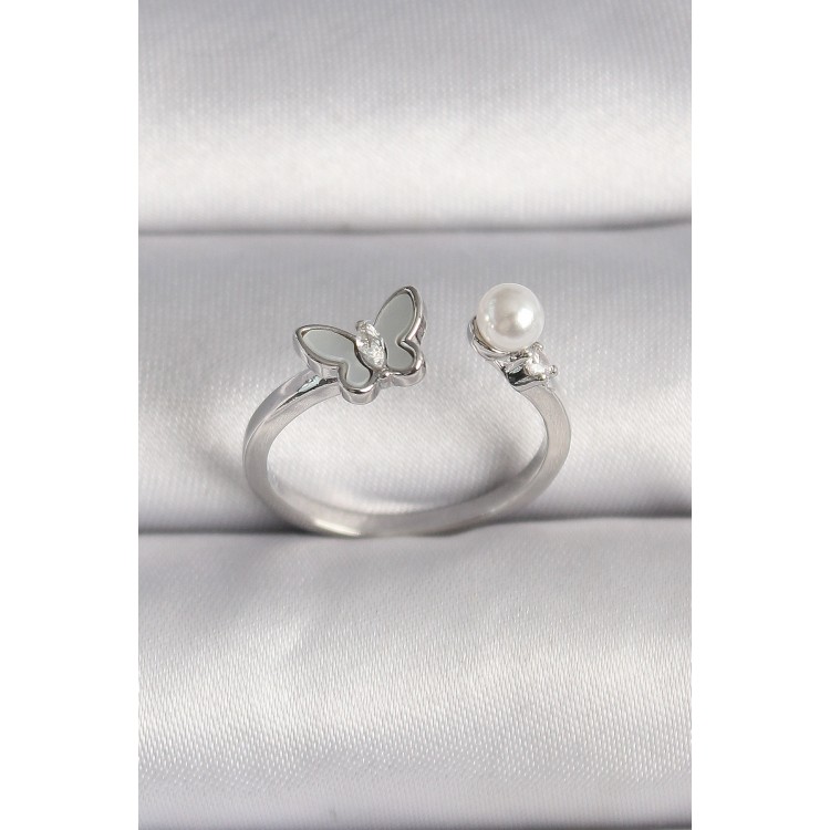 Pirinç Gümüş Renk Zirkon Taş Detaylı Beyaz Mineli Kelebek Figür İnci Detay Ayarlanabilir Yüzük - TJ-BYK3524 Pirinç Gümüş Renk Zirkon Taş Detaylı Beyaz Mineli Kelebek Figür İnci Detay Ayarlanabilir Yüzük - TJ-BYK3524