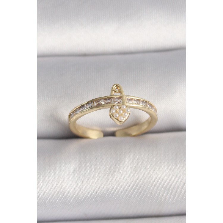 Pirinç Gold Renk Zirkon Taşlı İnci Detay Kilit Kalp Figür Ayarlanabilir Yüzük - TJ-BYK3537 Pirinç Gold Renk Zirkon Taşlı İnci Detay Kilit Kalp Figür Ayarlanabilir Yüzük - TJ-BYK3537