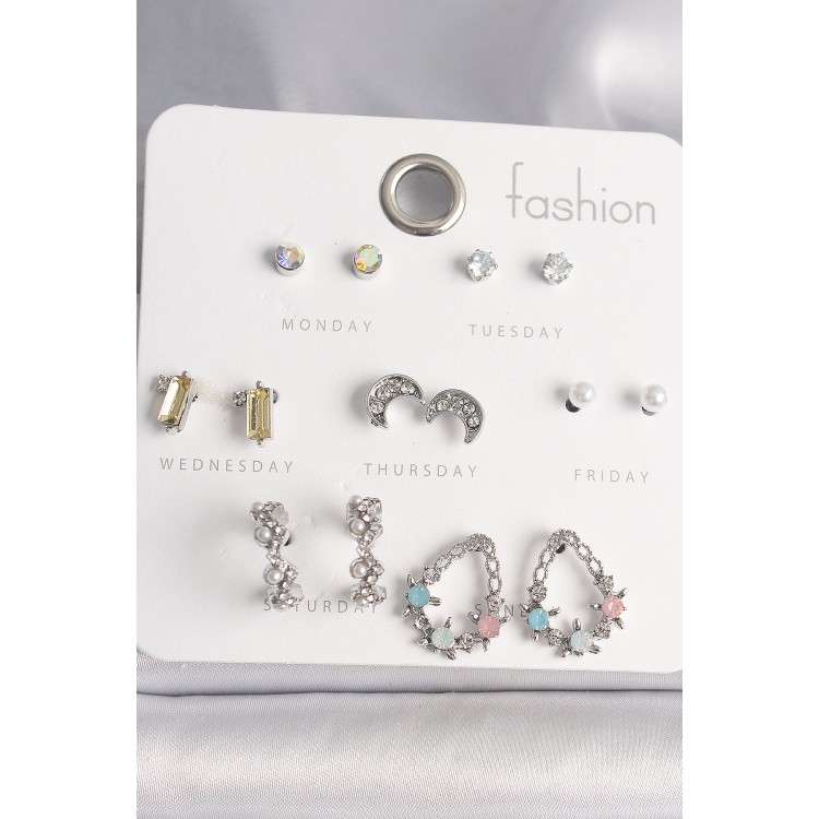 Pirinç Gümüş Renk Zirkon Taşlı Damla Model Hilal Detay 7 Çift Kadın Küpe Seti - TJ-BKP10137 Pirinç Gümüş Renk Zirkon Taşlı Damla Model Hilal Detay 7 Çift Kadın Küpe Seti - TJ-BKP10137