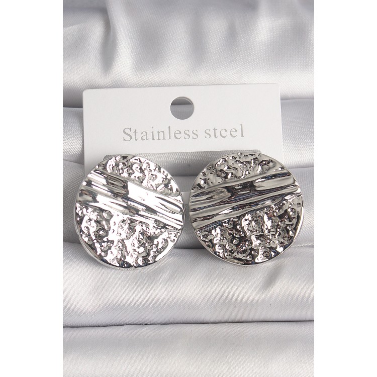 Pirinç Gümüş Renk İşlemeli Daire Plaka Model Kadın Küpe - TJ-BKP10152 Pirinç Gümüş Renk İşlemeli Daire Plaka Model Kadın Küpe - TJ-BKP10152