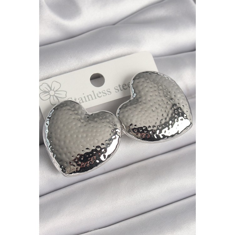 Pirinç Gümüş Renk İşleme Detaylı Kalp Model Kadın Küpe - TJ-BKP10223 Pirinç Gümüş Renk İşleme Detaylı Kalp Model Kadın Küpe - TJ-BKP10223